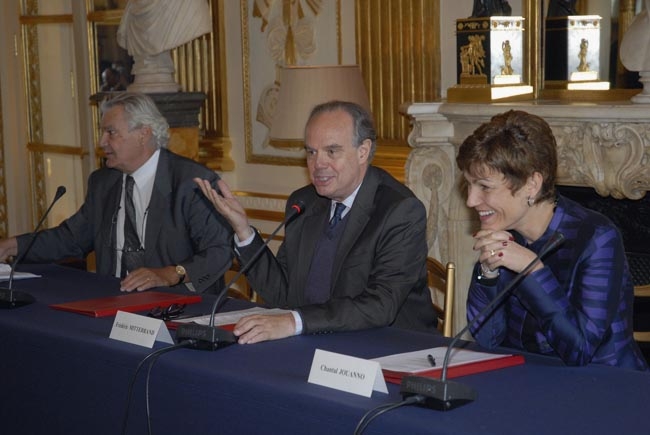 Yves Dauge, président de l association des Biens français du patrimoine mondial / Frédéric Mitterrand, ministre de la Culture et de la Communication / Chantal Jouanno, secrétaire d Etat chargée de l Ecologie